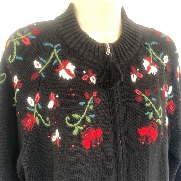 Vtg Black Floral Embroidered Christmas Cardigan - Picture 2 of 7